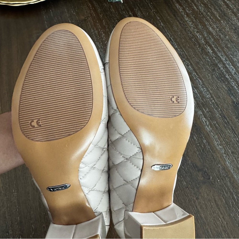 Vionic Ruby Leather Quiltedblock Heels 9 Wide - image 7